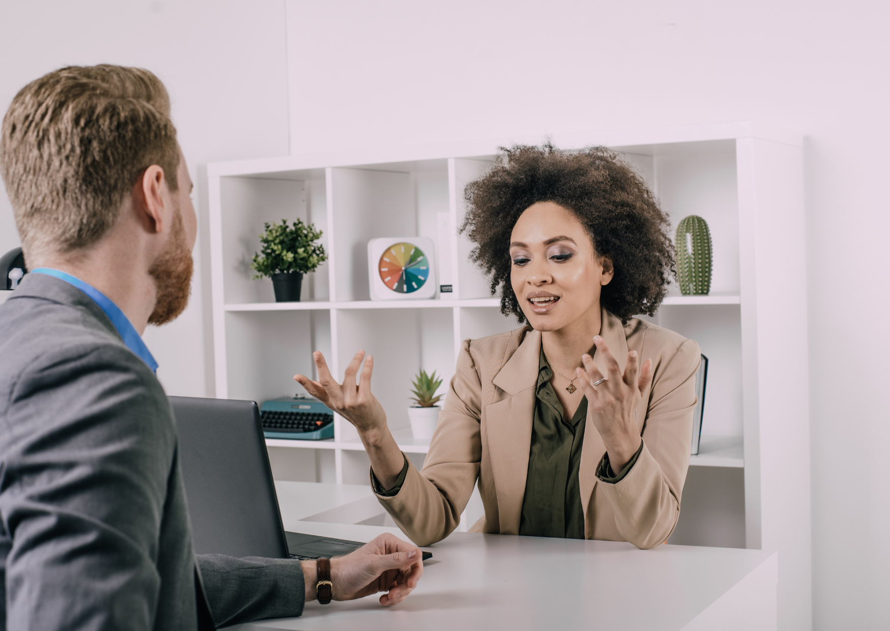 The Personal Questions Americans Ask That Spanish People Find Deeply Invasive 2 Personal Questions Americans Ask That Spanish People Find Deeply Invasive 8