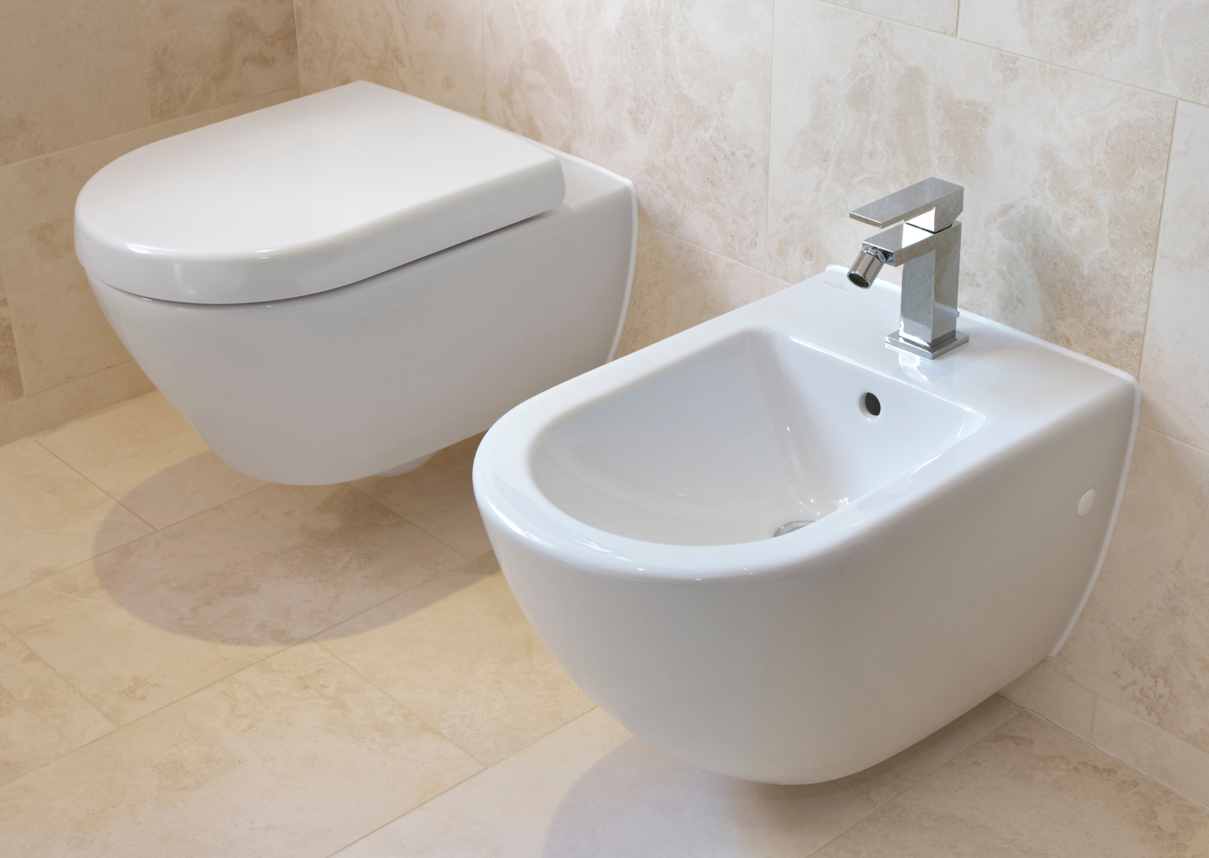 bathroom guests follow 2