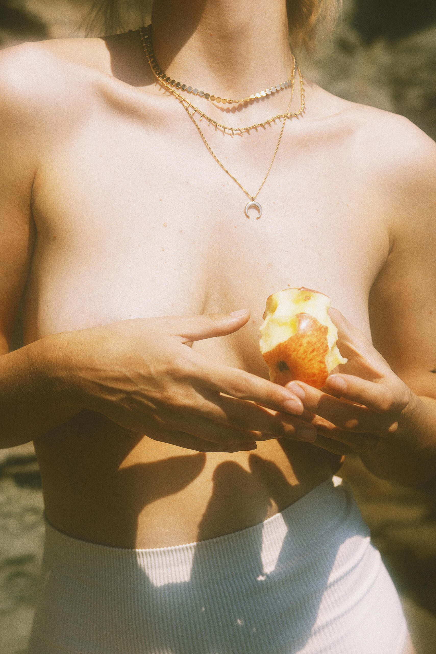 Why Italian Women Air-Dry This Body Part That American Women Hide Immediately 2 pexels kate gundareva 72938767 8586195 scaled