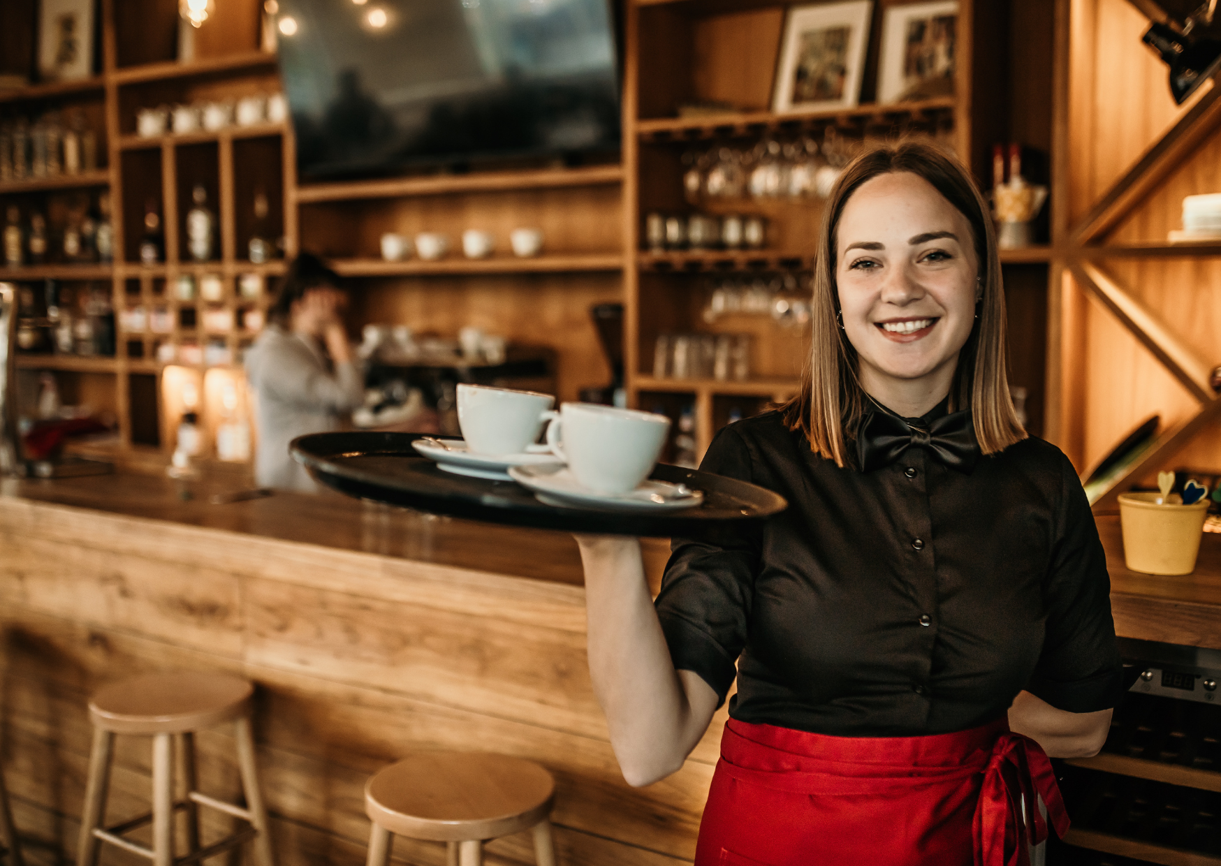 American Smile That Confuses European Waiters 2