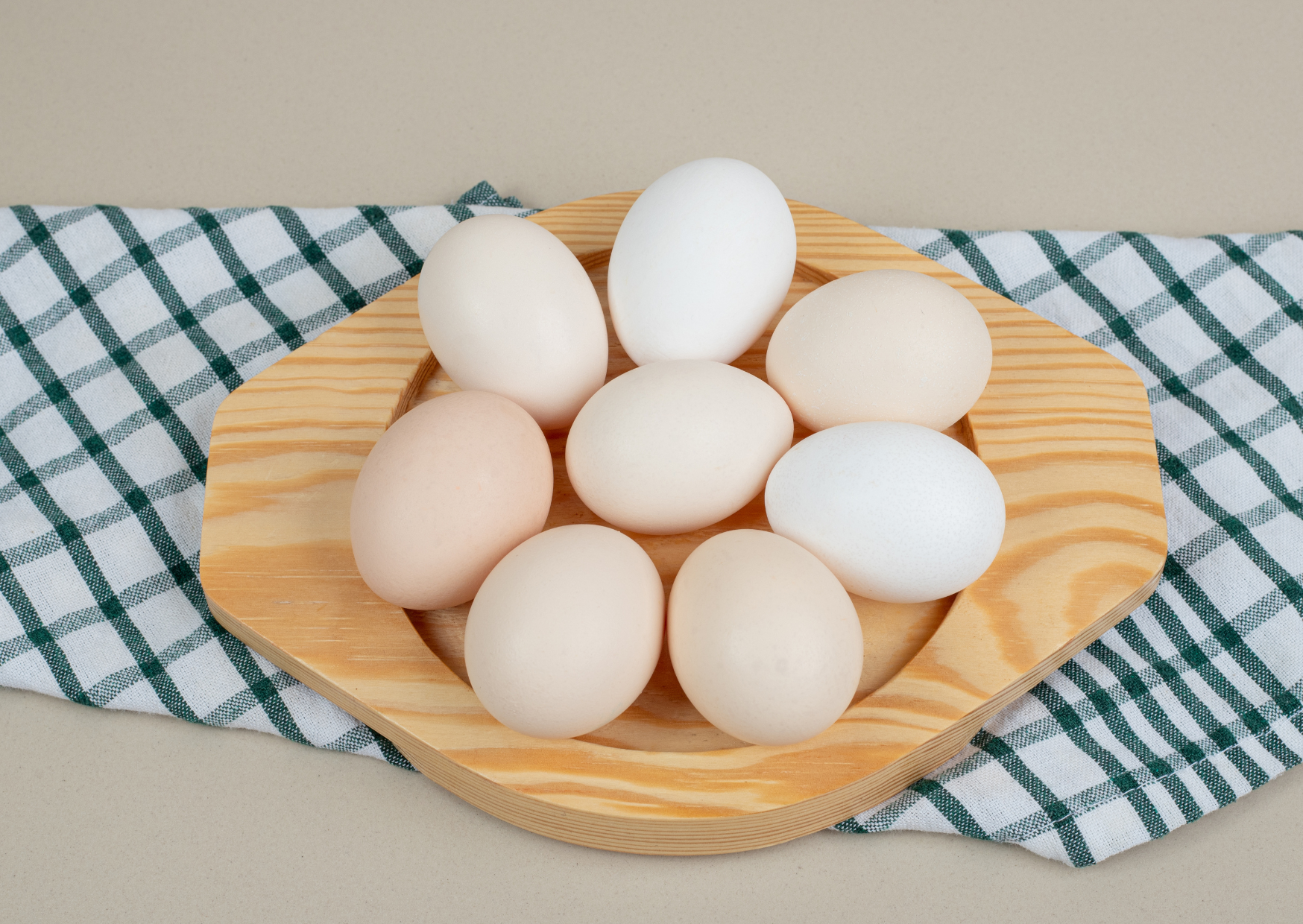 The French Egg Habit Americans Fear — Why It’s a Delicacy in Paris but a Hospital Trip in the U.S. 3 Egg Recipe the French Eat Raw 9