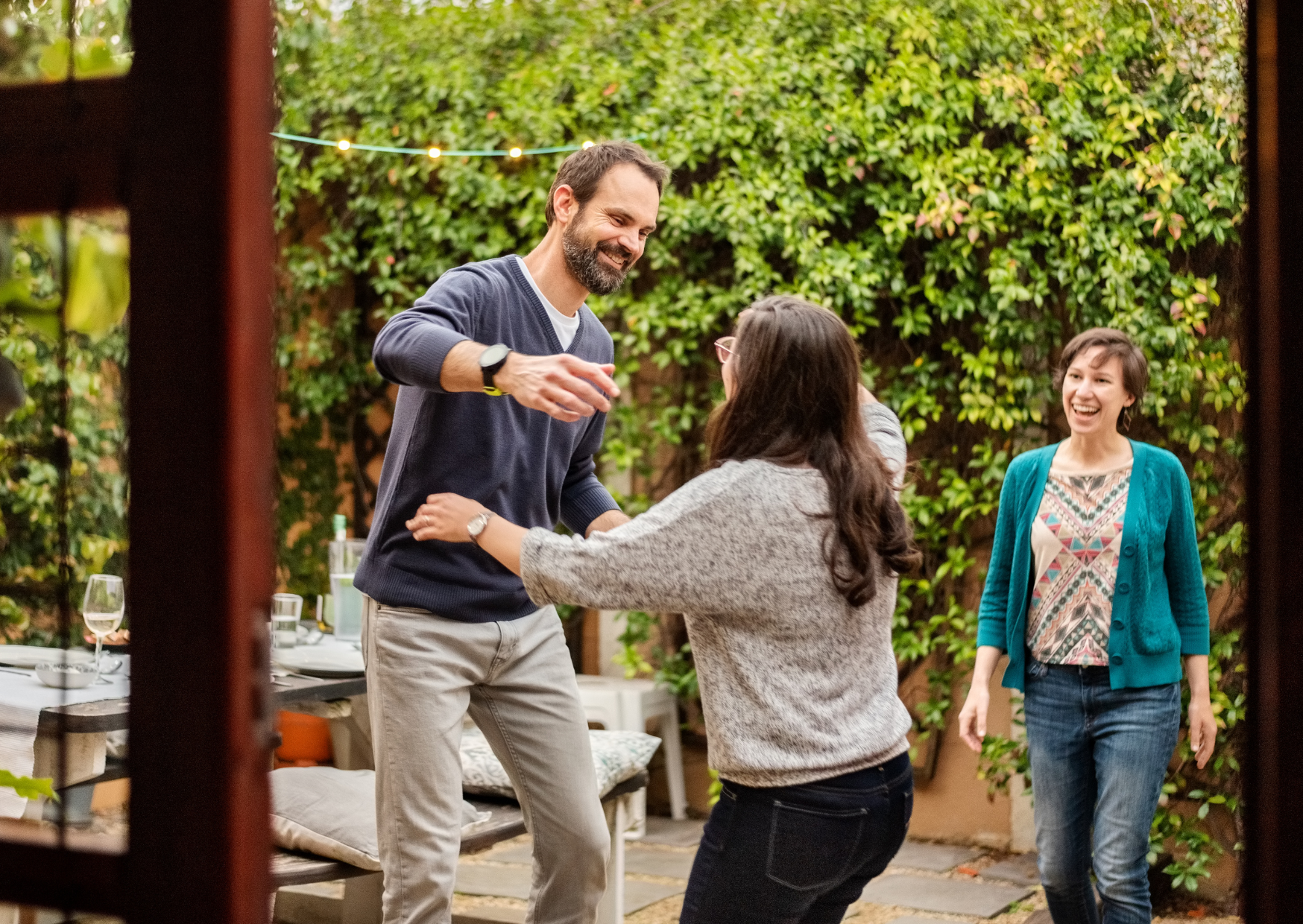 Hosting Behavior Americans Do 7