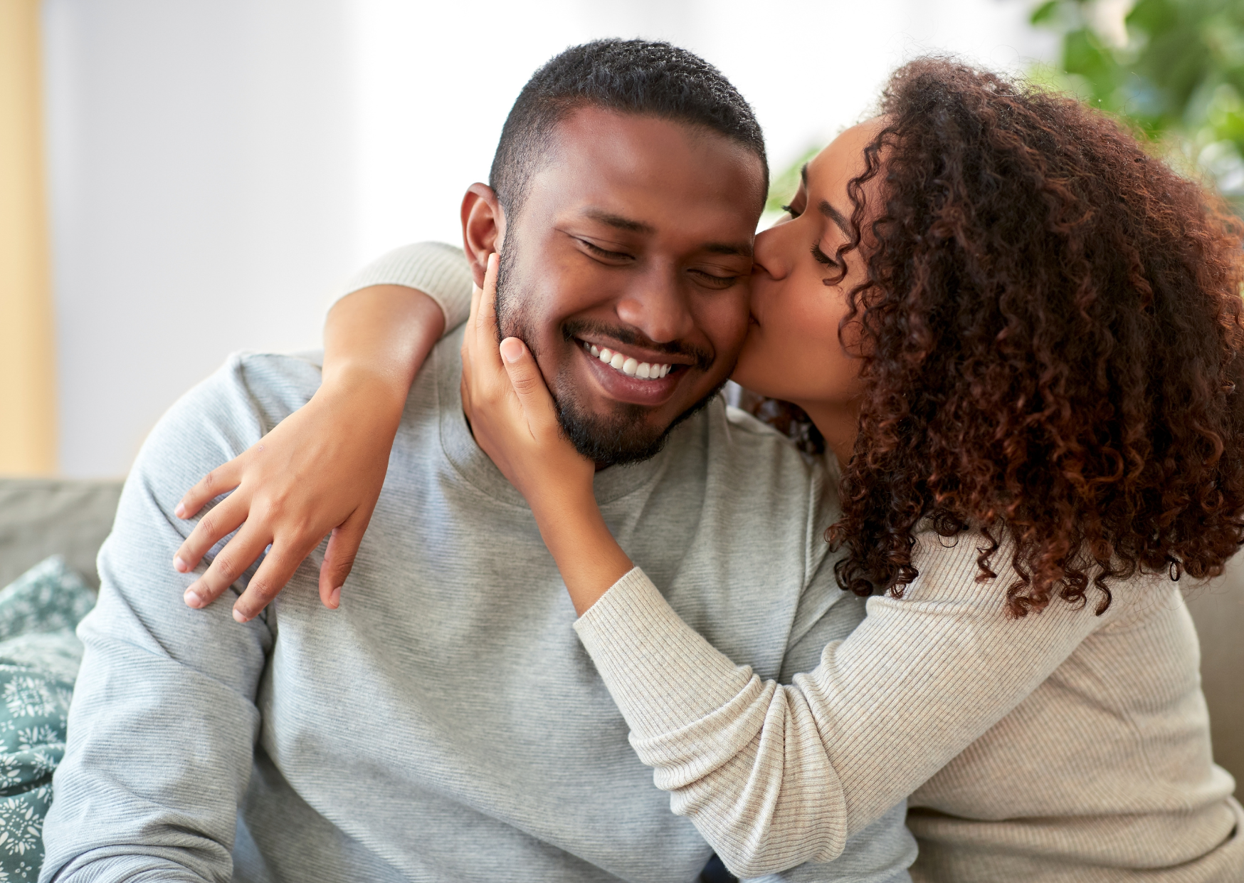 Why Italian Husbands Kiss Their Friends in Ways American Wives Consider Affairs 4 Italian Husbands Kiss Their Friends 10