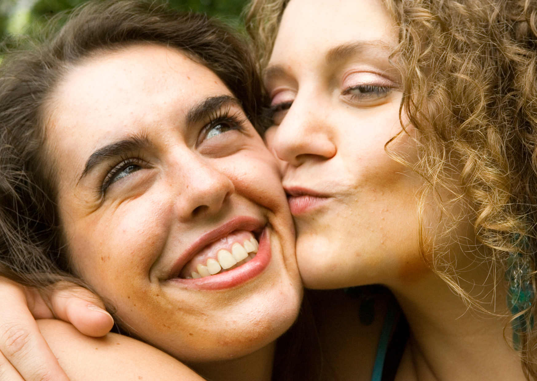 Why Italian Husbands Kiss Their Friends in Ways American Wives Consider Affairs 6 Italian Husbands Kiss Their Friends 3