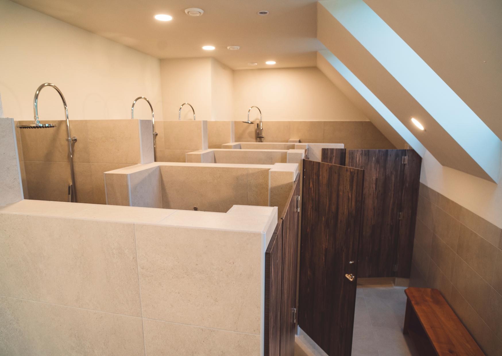 The European Shower Quirk That Leaves American Tourists Scratching Their Heads 6 Shower Habit Europeans Follow 6