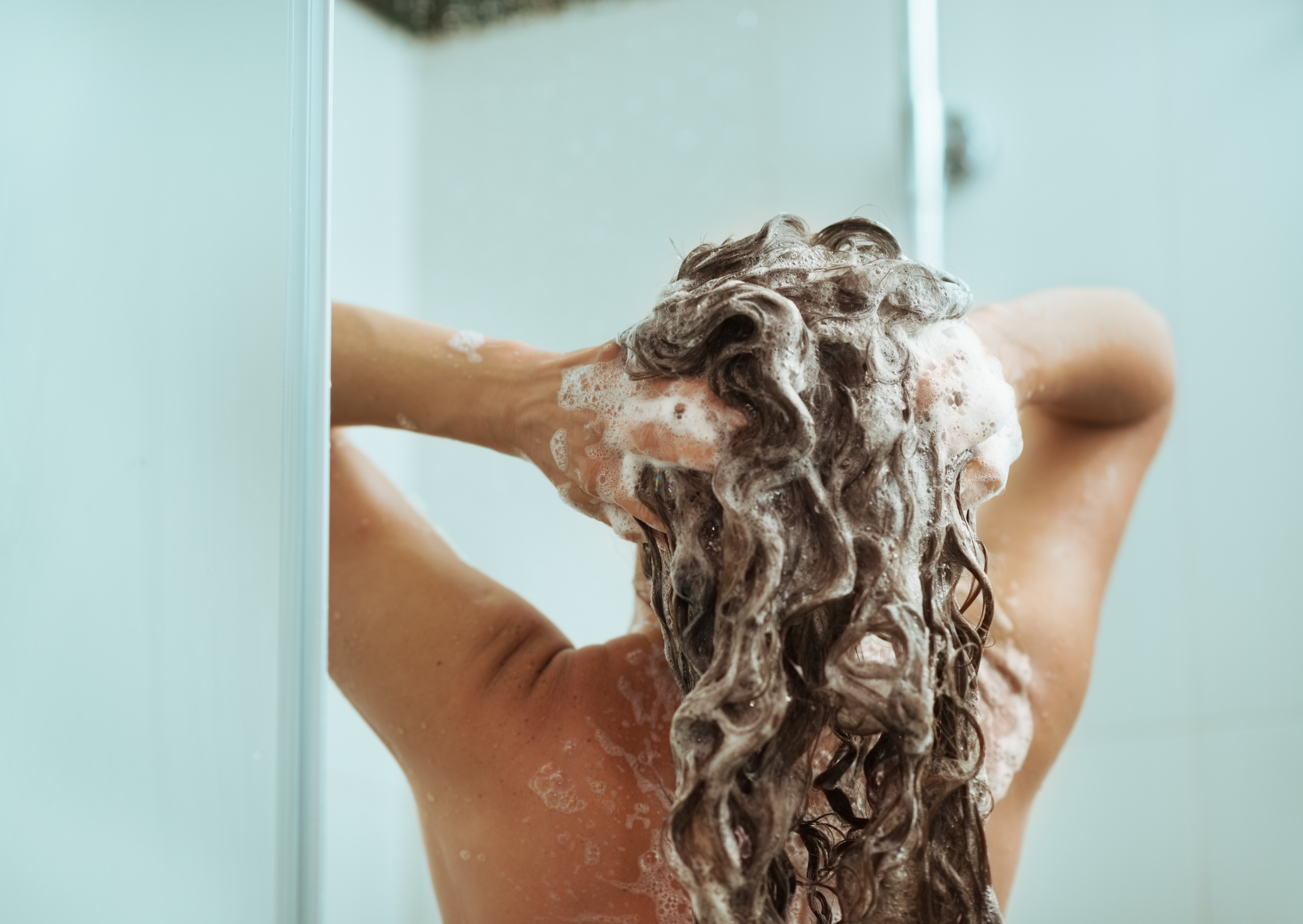 The European Shower Quirk That Leaves American Tourists Scratching Their Heads 1 Shower Habit Europeans Follow