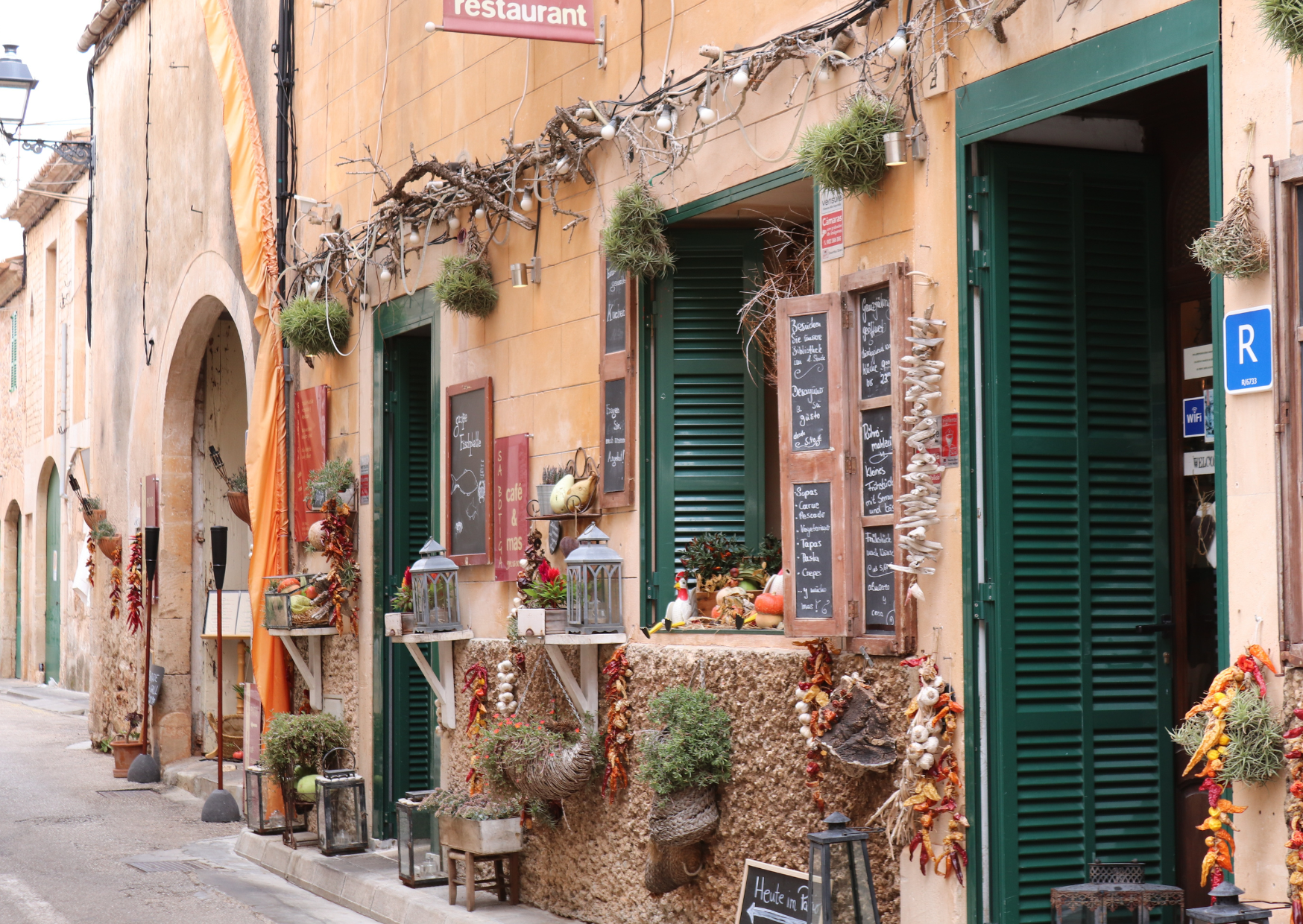 The Sunday Shopping Rule Europeans Follow That Drives American Tourists Crazy 2 Sunday Shopping Rule Europeans Follow 4