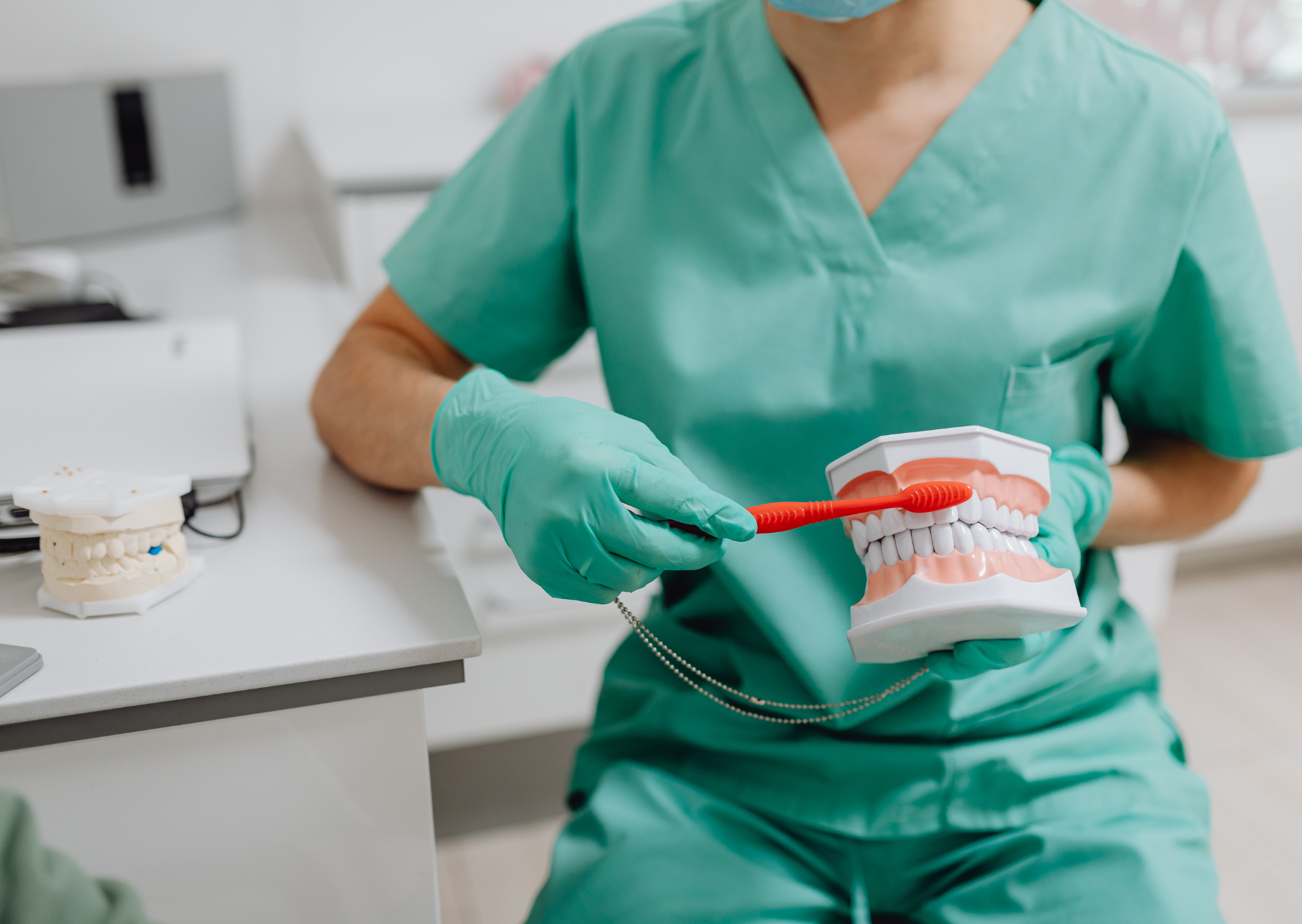 The Toothpaste Ingredient Europeans Avoid That Americans Use Daily 1 Toothpaste Ingredient Europeans Avoid 6