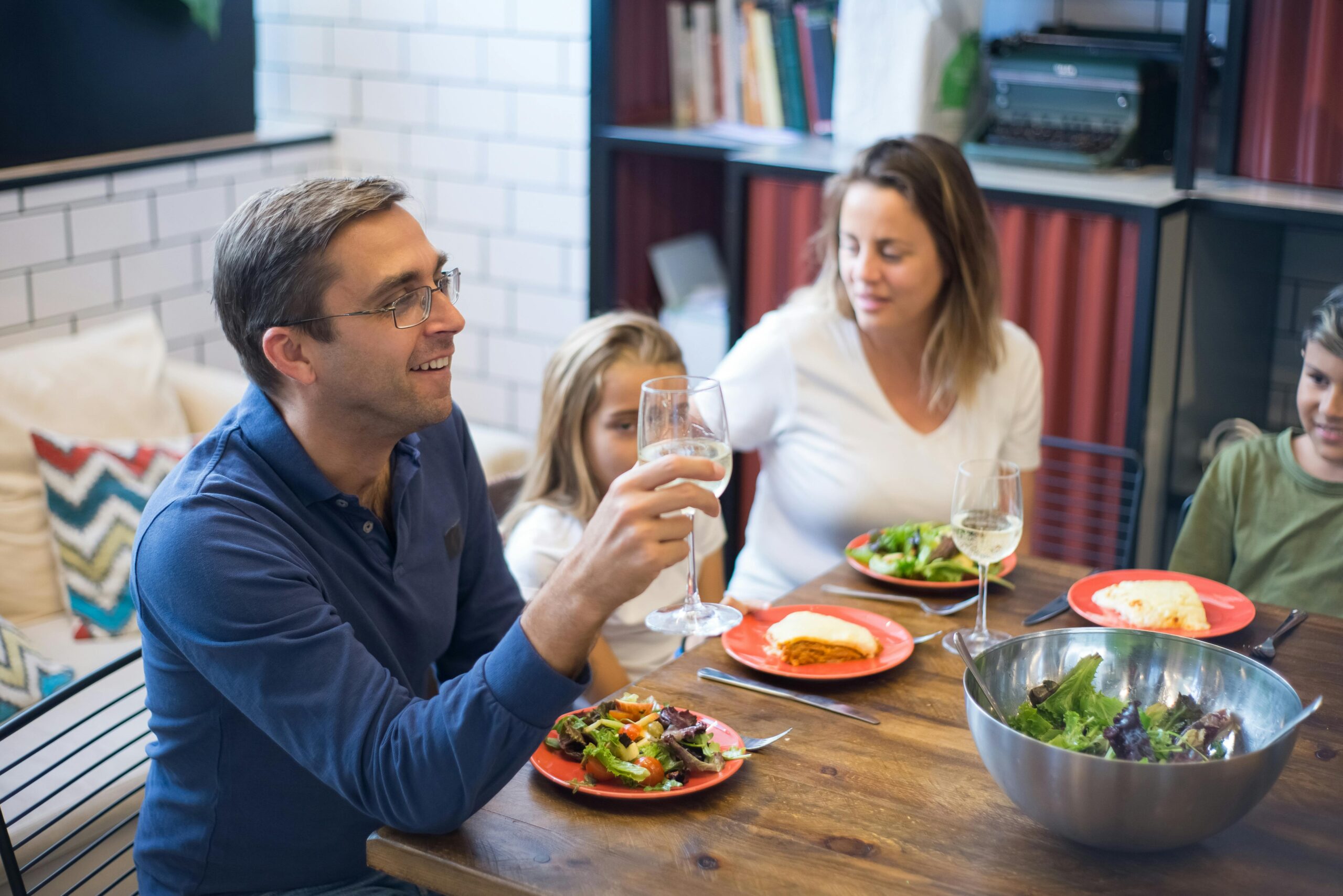 The Monthly Budget Italians Live On That Americans Spend on Coffee 5 pexels kampus 8507665 scaled