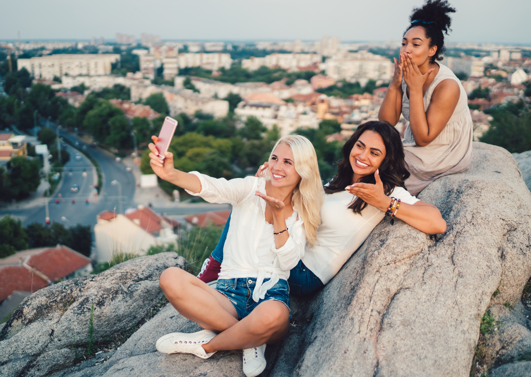 The 90-Day Reset Trick That Lets Americans Live in Europe Indefinitely 6 Americans living in Europe 2