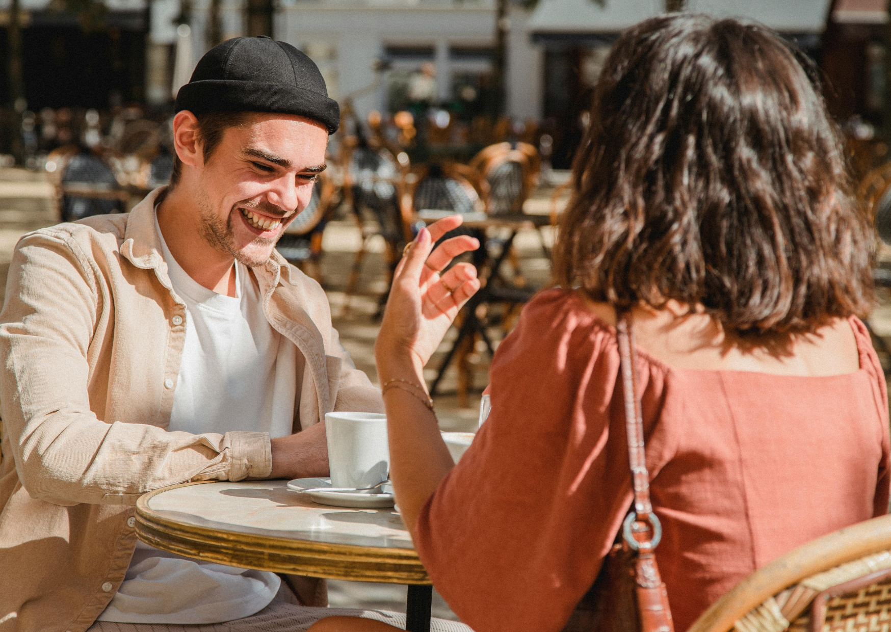 Why European Men’s First Date Behavior Shocks American Women 1 European men 2