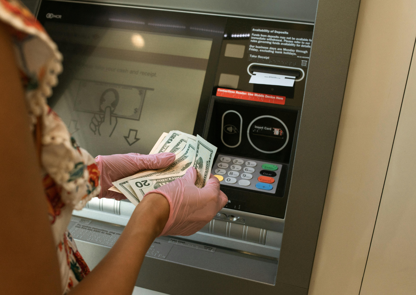 Why Americans Should Never Use These 5 ATMs in Tourist Areas 3
