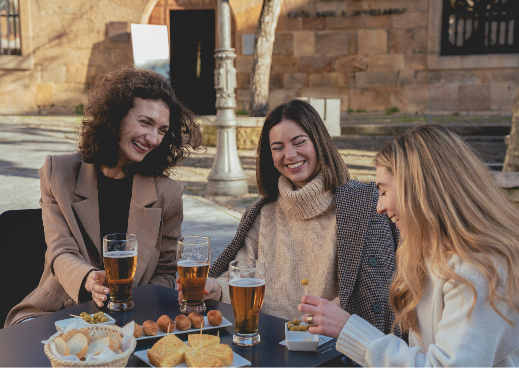 The American Smile Europeans Find Socially Confusing 1 american grin 2