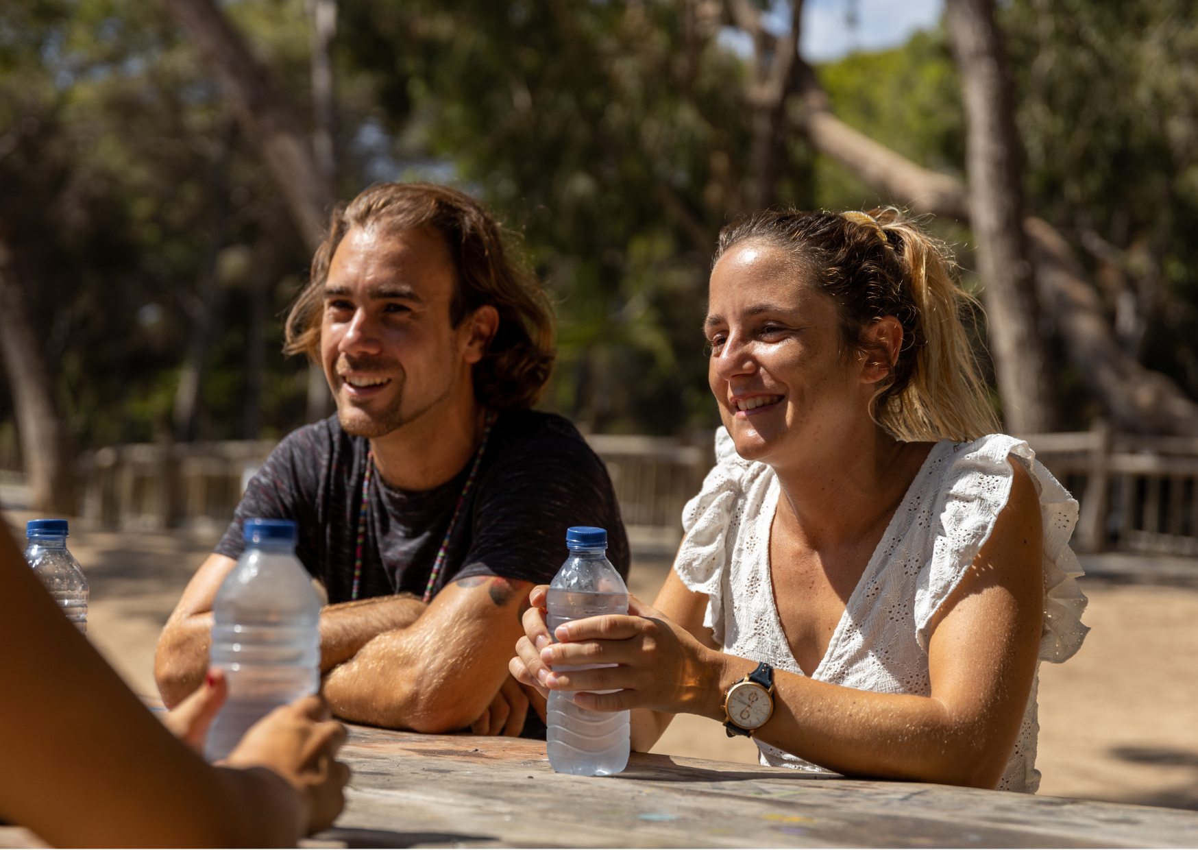 The American Smile Europeans Find Socially Confusing 3 american grin