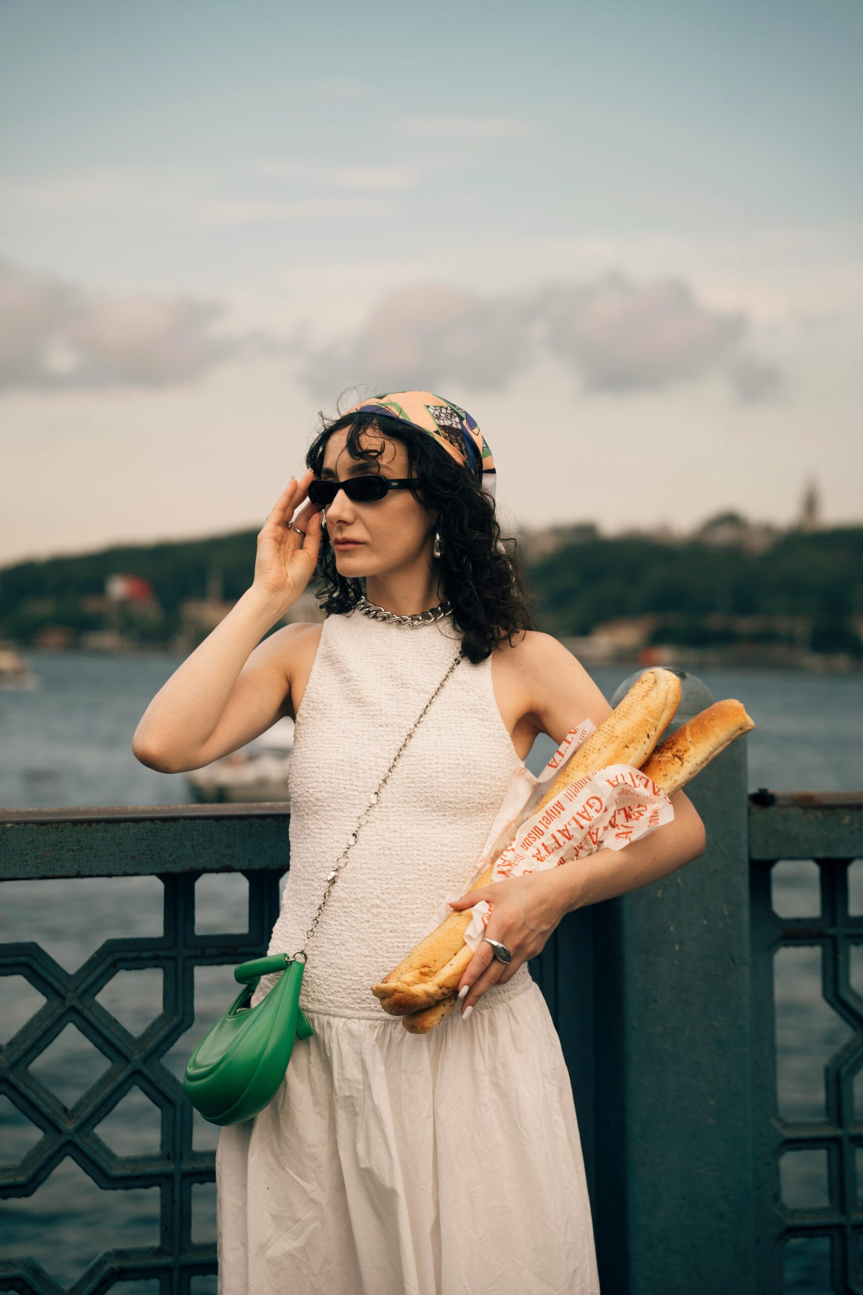 Why French Women Never Wear These 5 Things American Women Always Do 6 pexels musaortac 33149831 scaled