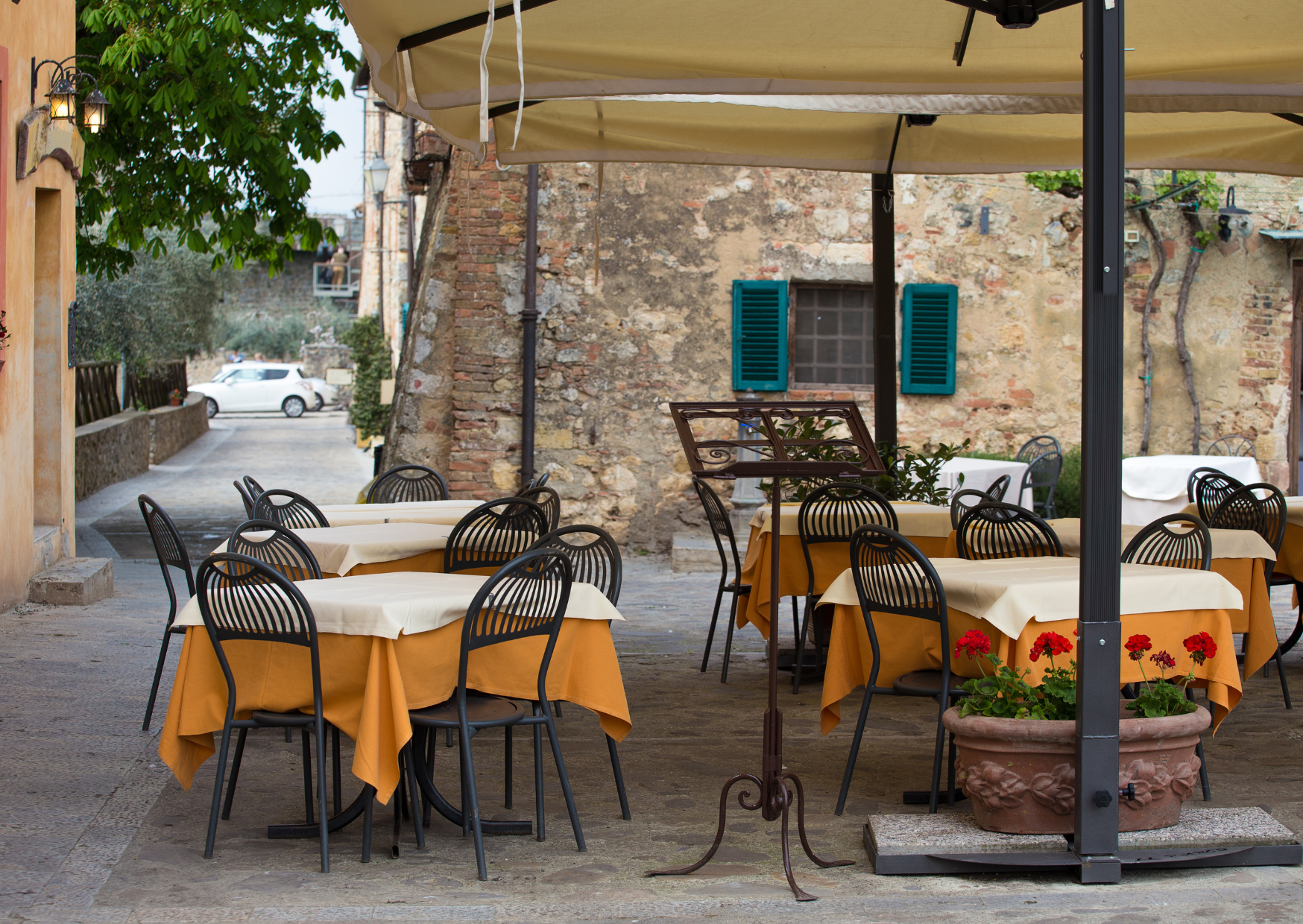 Why Italian Pizzerias Close at 7:30 PM and Americans Don’t Understand 4 Italian Pizzeria 2