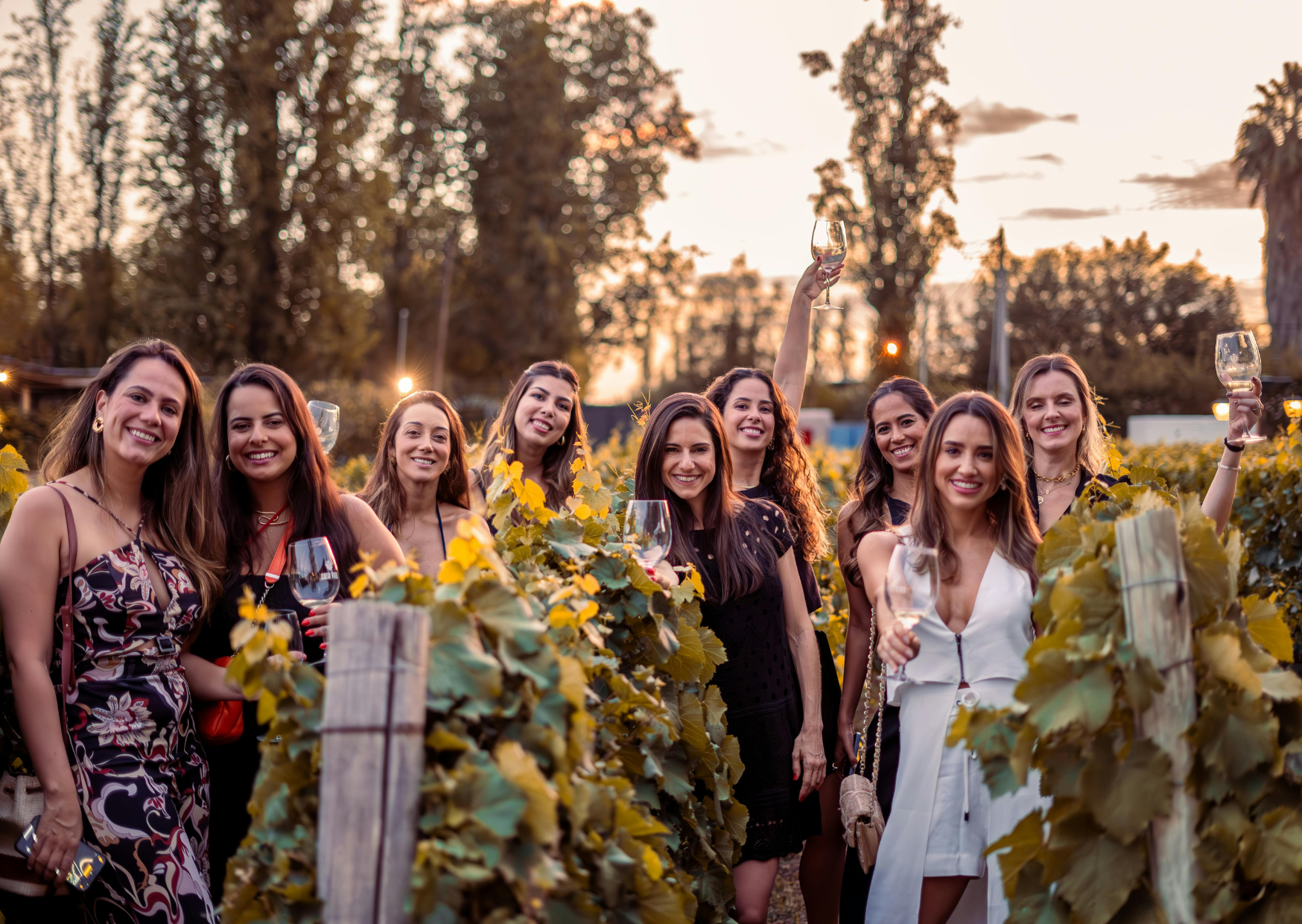 Why Arriving On Time to a Spanish Dinner Party Makes You the Rude One 3 Spanish parties 5