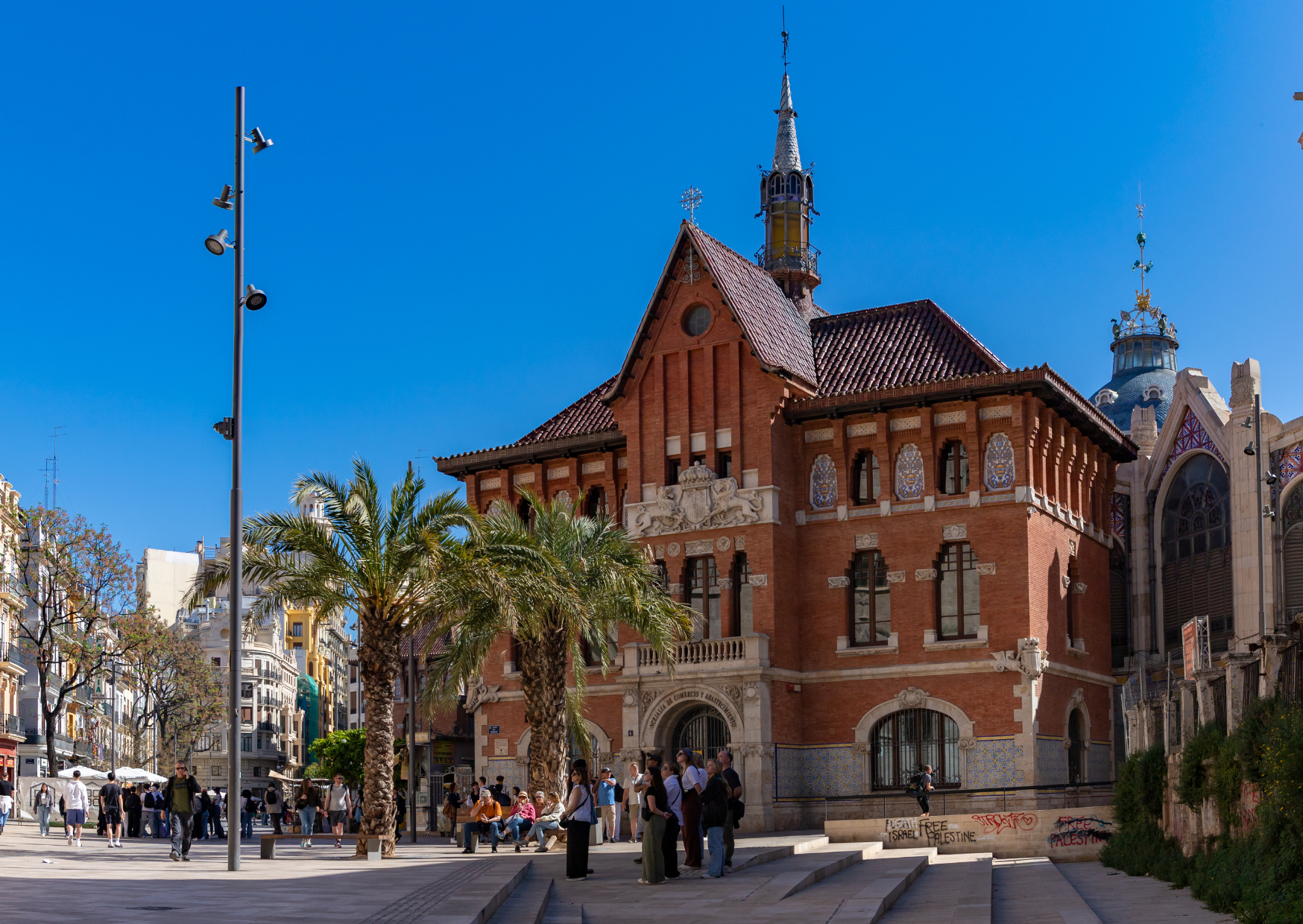 We Tracked Every Euro: American Retirees Living On $1,800/Month In Valencia 2 living in Valencia 4