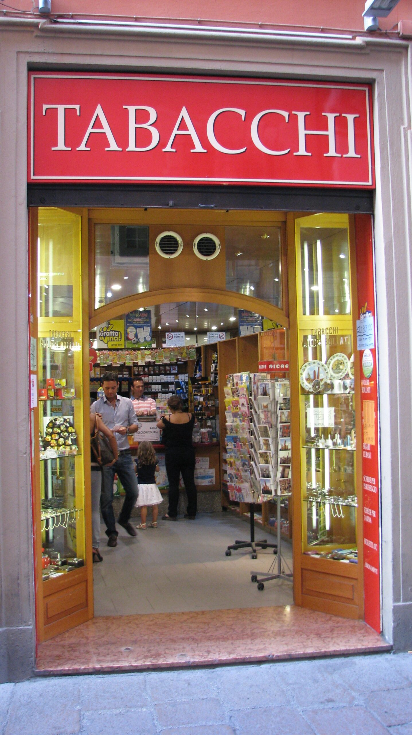 tabacchi italy scaled