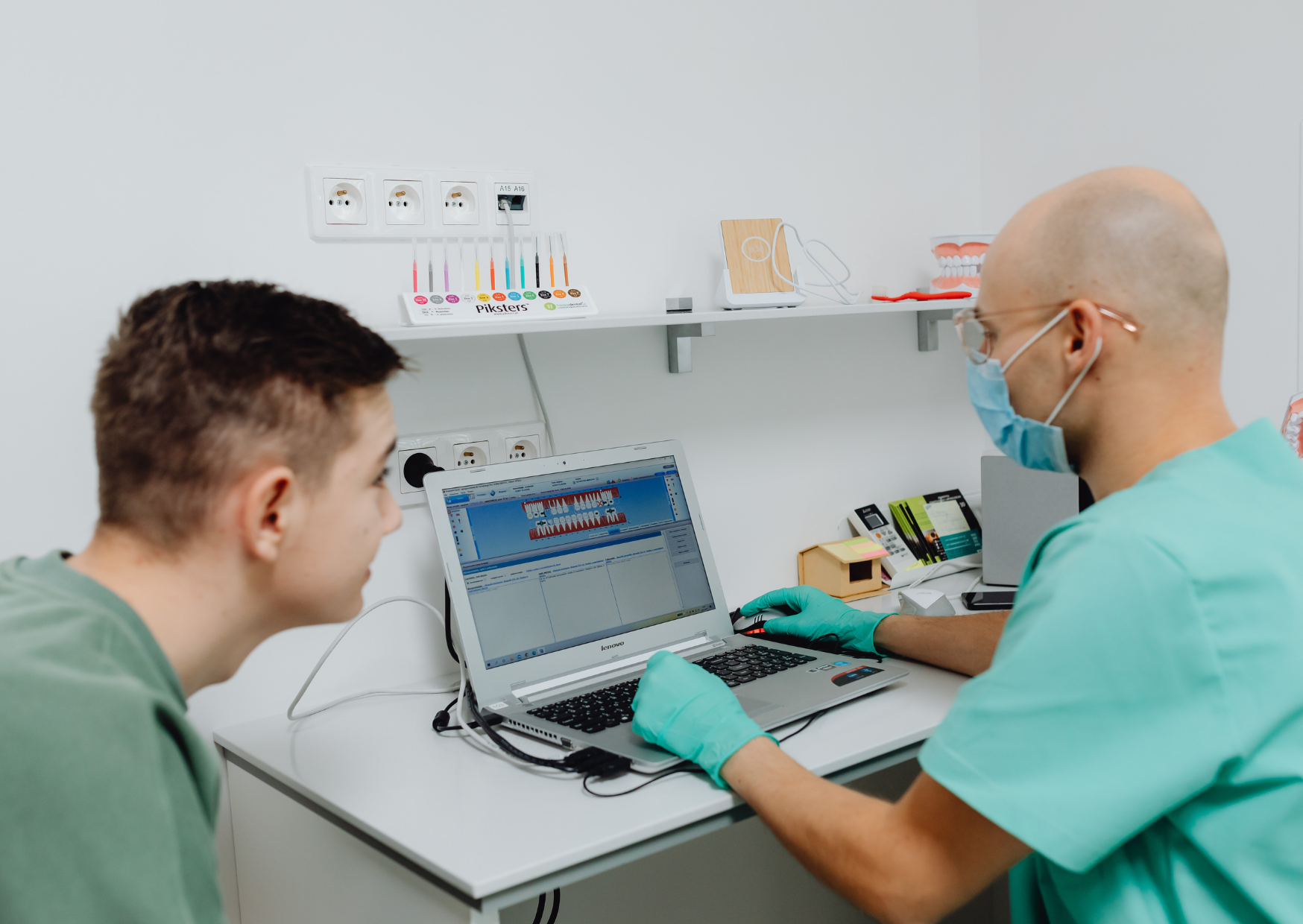 The Spanish Healthcare Reality Instagram Influencers Hide 5 Spanish healthcare 6