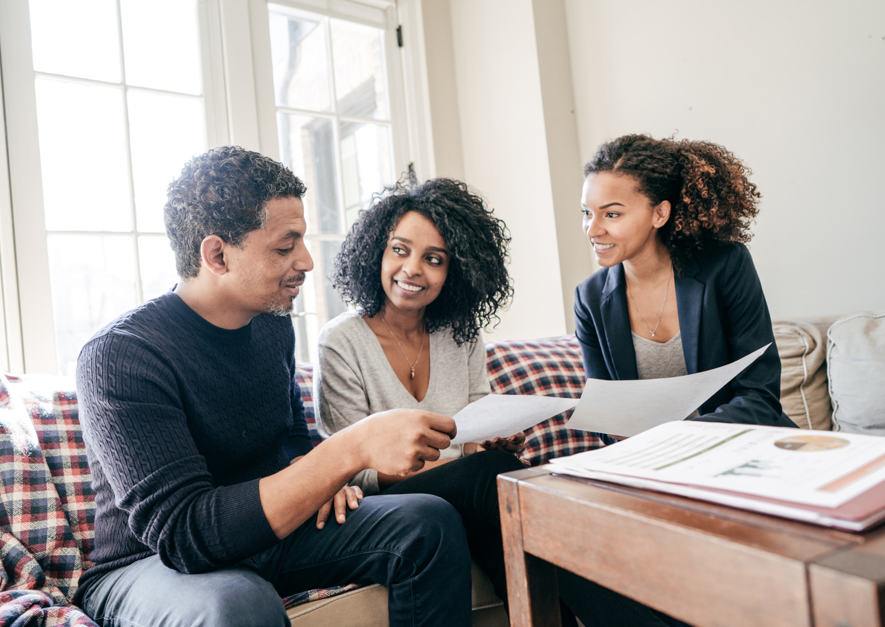 Wells Fargo Charged Me $34 For Breathing - U.S. Banks Charge You to Exist And Portuguese Banks Don’t. 4 banks 3 1