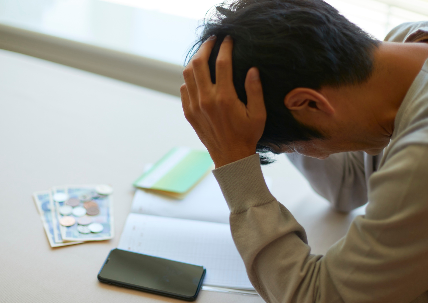 Wells Fargo Charged Me $34 For Breathing - U.S. Banks Charge You to Exist And Portuguese Banks Don’t. 3 banks 4 1