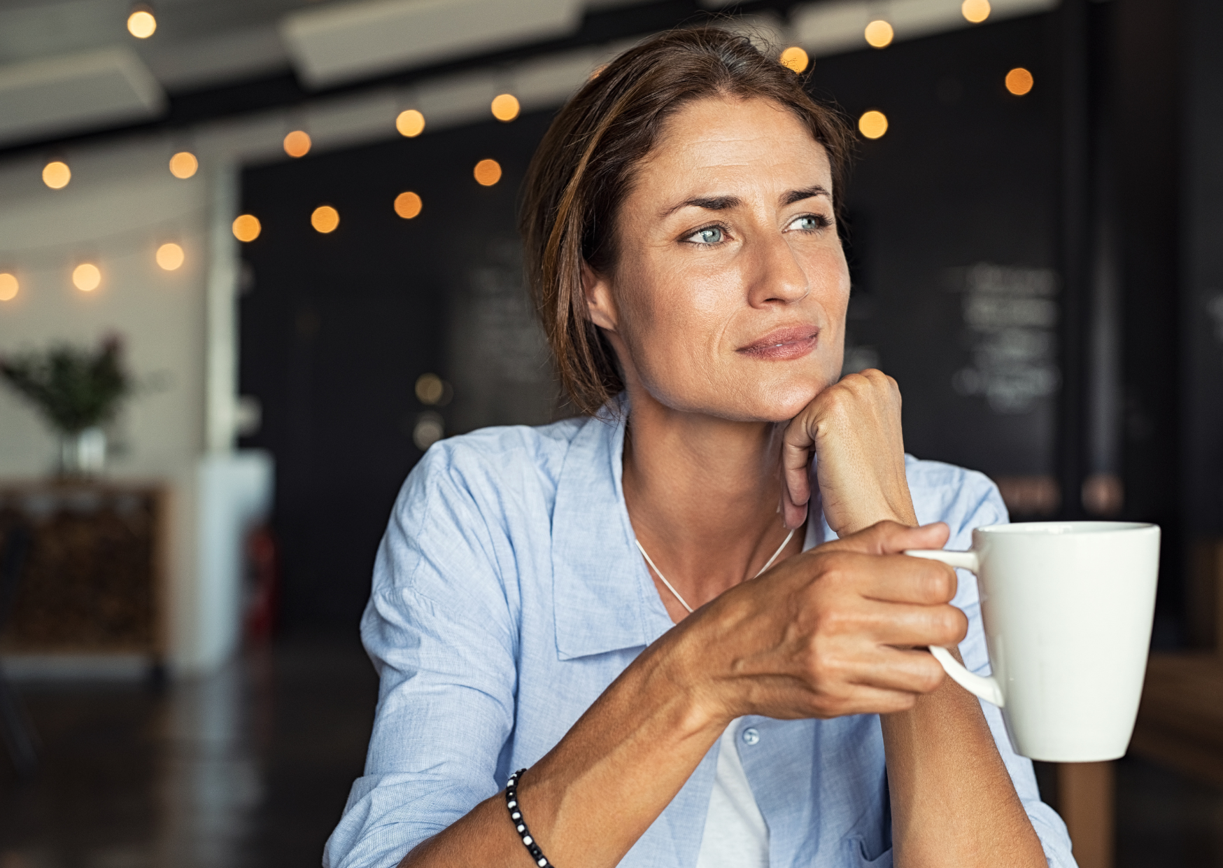 greek drinking coffee 4