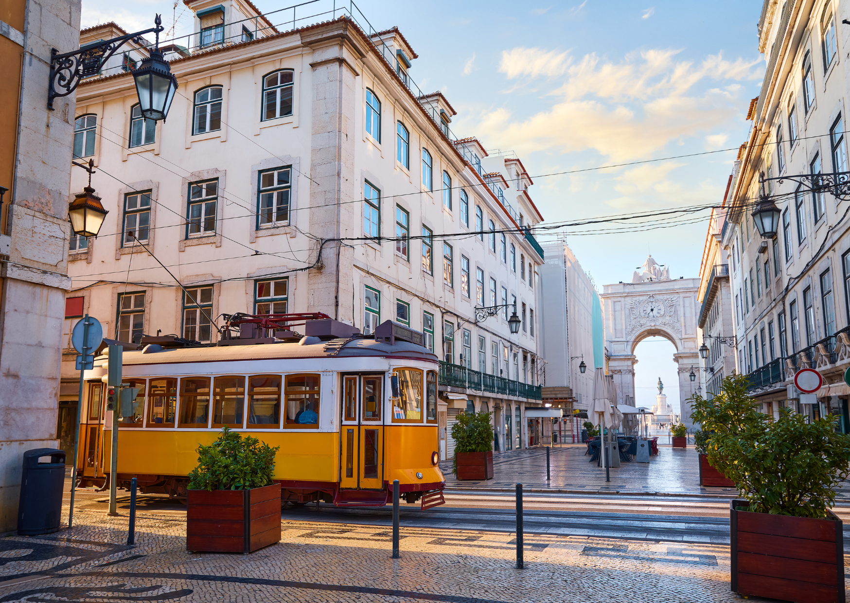 The Backlash Against Americans in Lisbon - What Went Wrong 4 lisbon