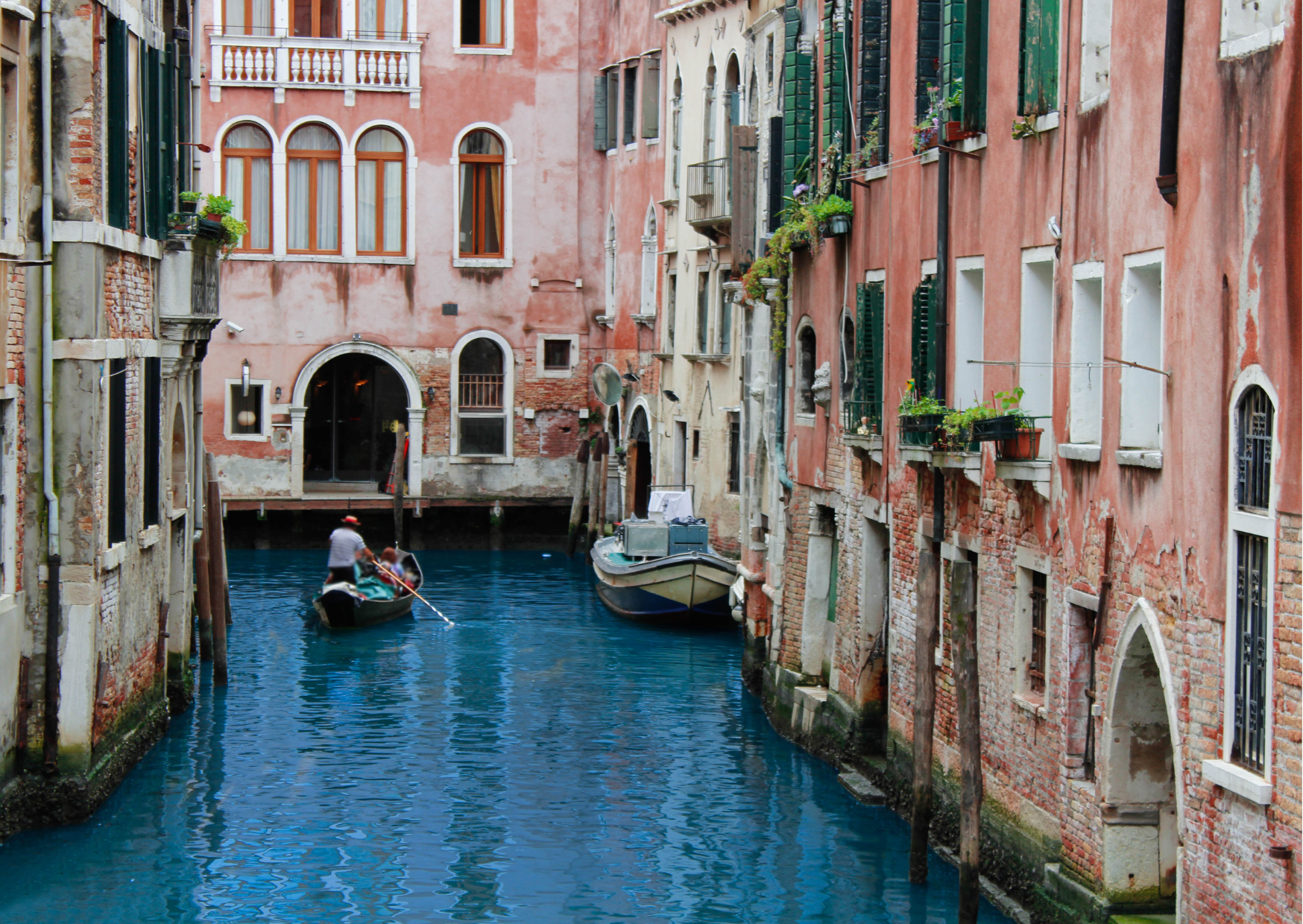 Why Italian Bureaucracy Defeats 79% of American Expats 1 Italian life