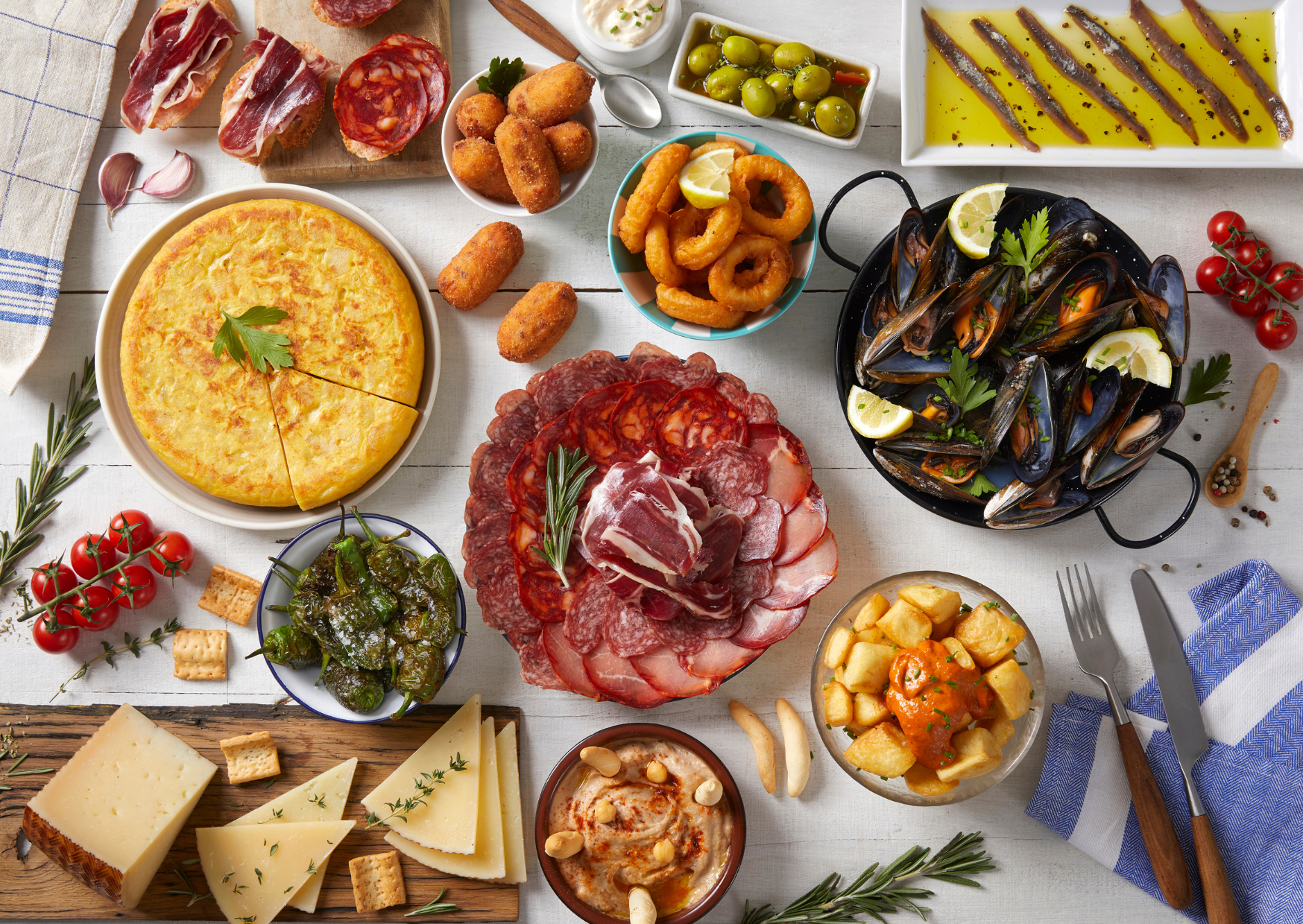 No American Christmas Foods for 30 Days, Family Lost Combined 52 Pounds 5 Spanish holidays 3