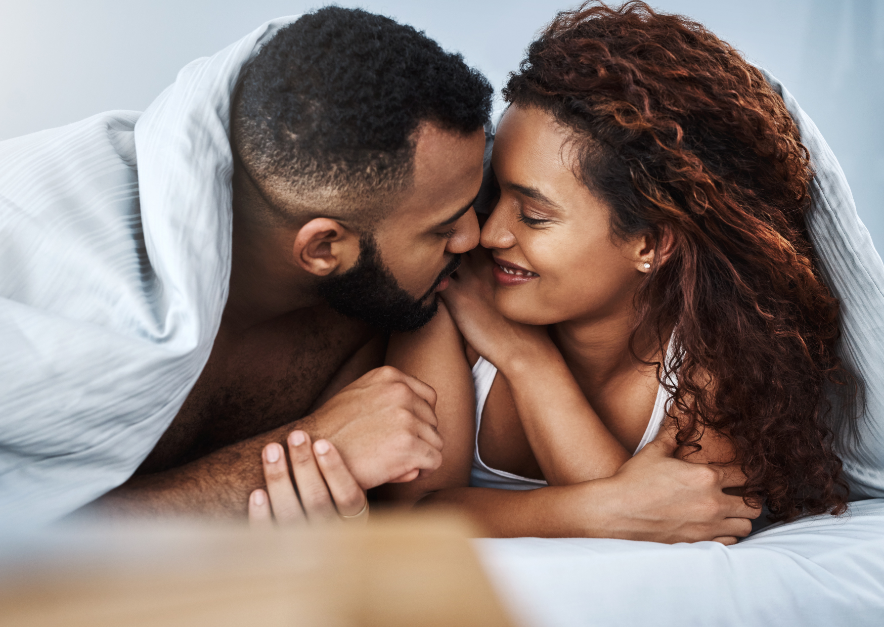 How French 60-Year-Olds Have Better Sex Than American 40-Year-Olds 4 french intimacy