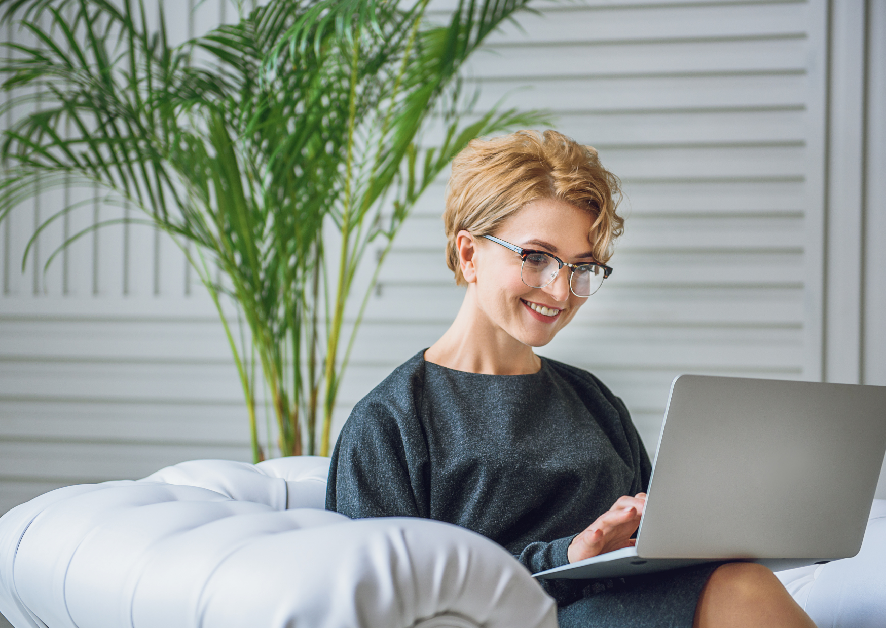 Why Europeans Laugh When Americans Say They’re “Middle Class” 4 happy middle class 3