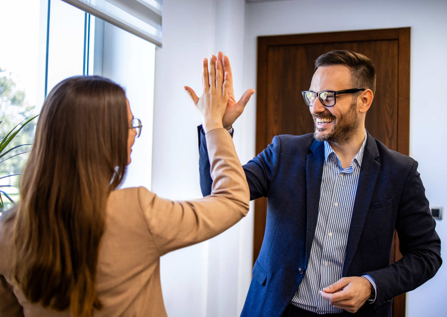 Why Europeans Laugh When Americans Say They’re “Middle Class” 2 happy middle class 6