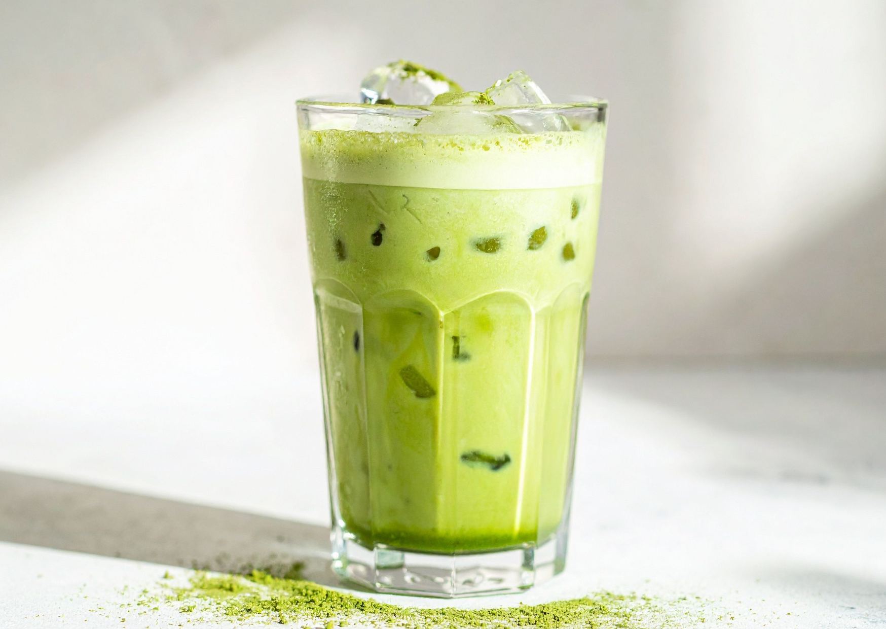 I Stopped Putting Ice in My Drinks for 30 Days — Lost 3 Inches, Bloating Gone 3 ice drinks 3