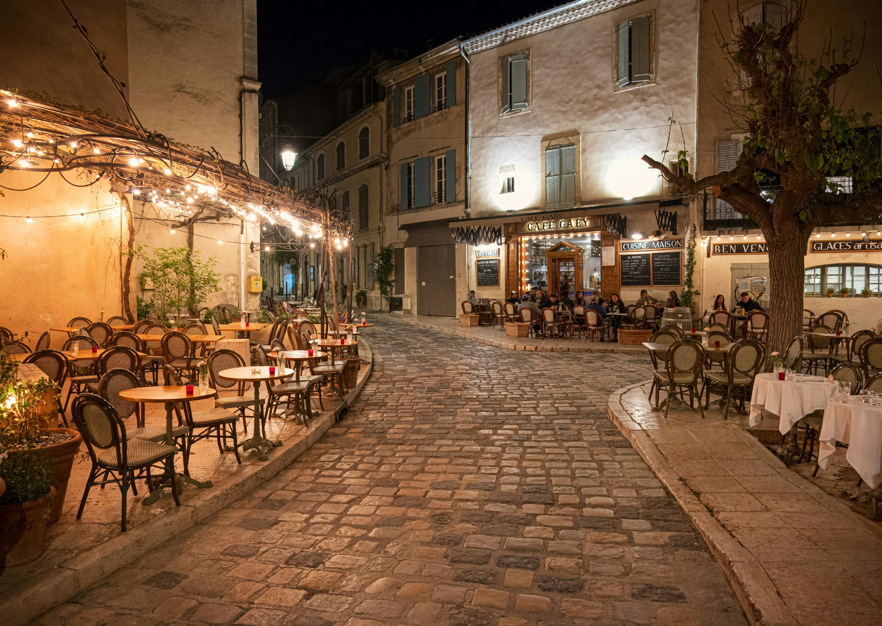 The French Villages Americans Drive Past That Are Worth the Stop 3 France Lourmarin Luberon