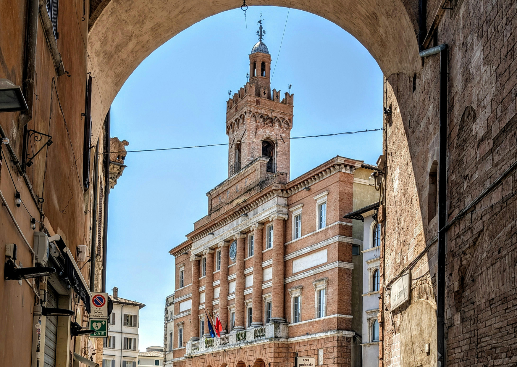 The Italian Village Where $1,400 Per Month Gets You a Life Americans Pay $5,000 For, Real Costs Inside 4 Italy Foligno 2