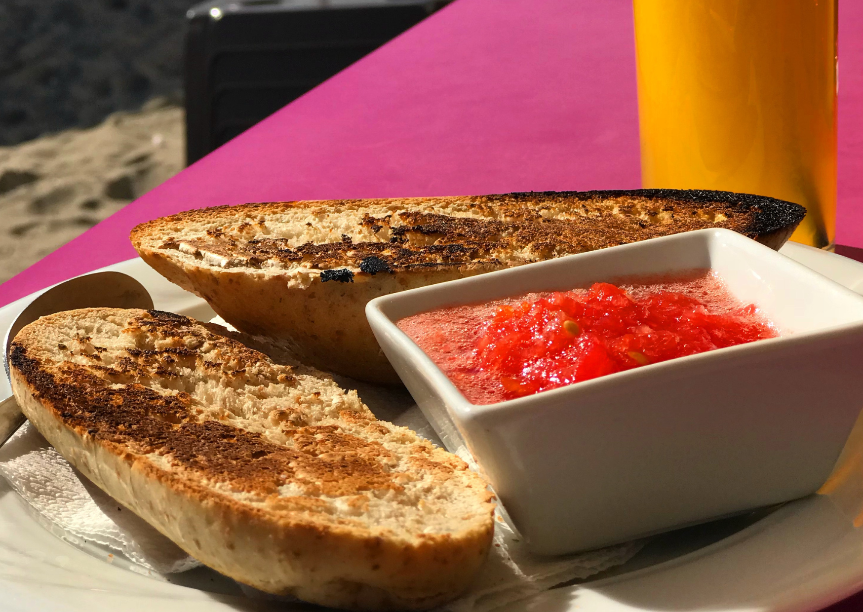 Spanish people eating breakfast 4