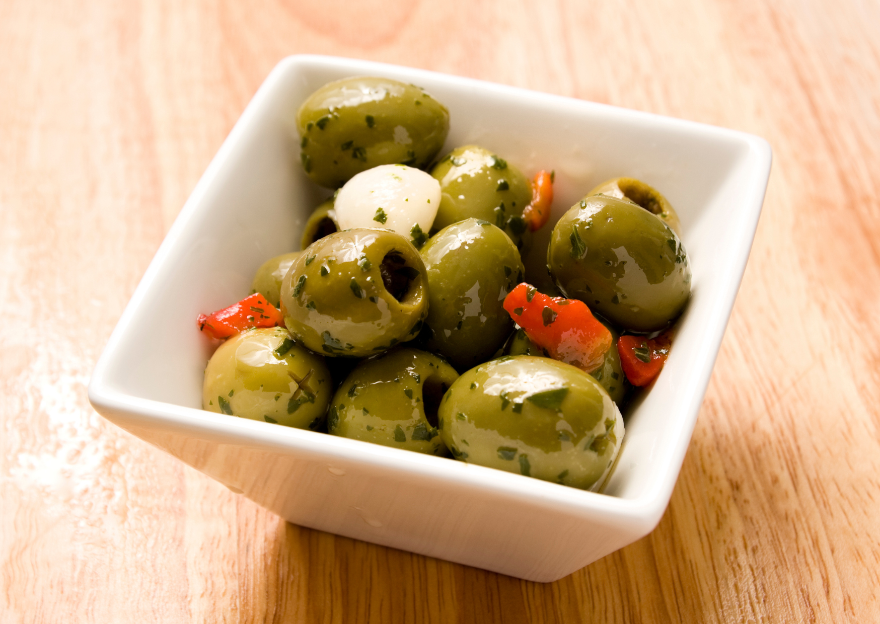 9 Spanish Tapas Recipes That Replace American Appetizers Without the Calorie Bomb 6 Tapas Aceitunas Alinadas