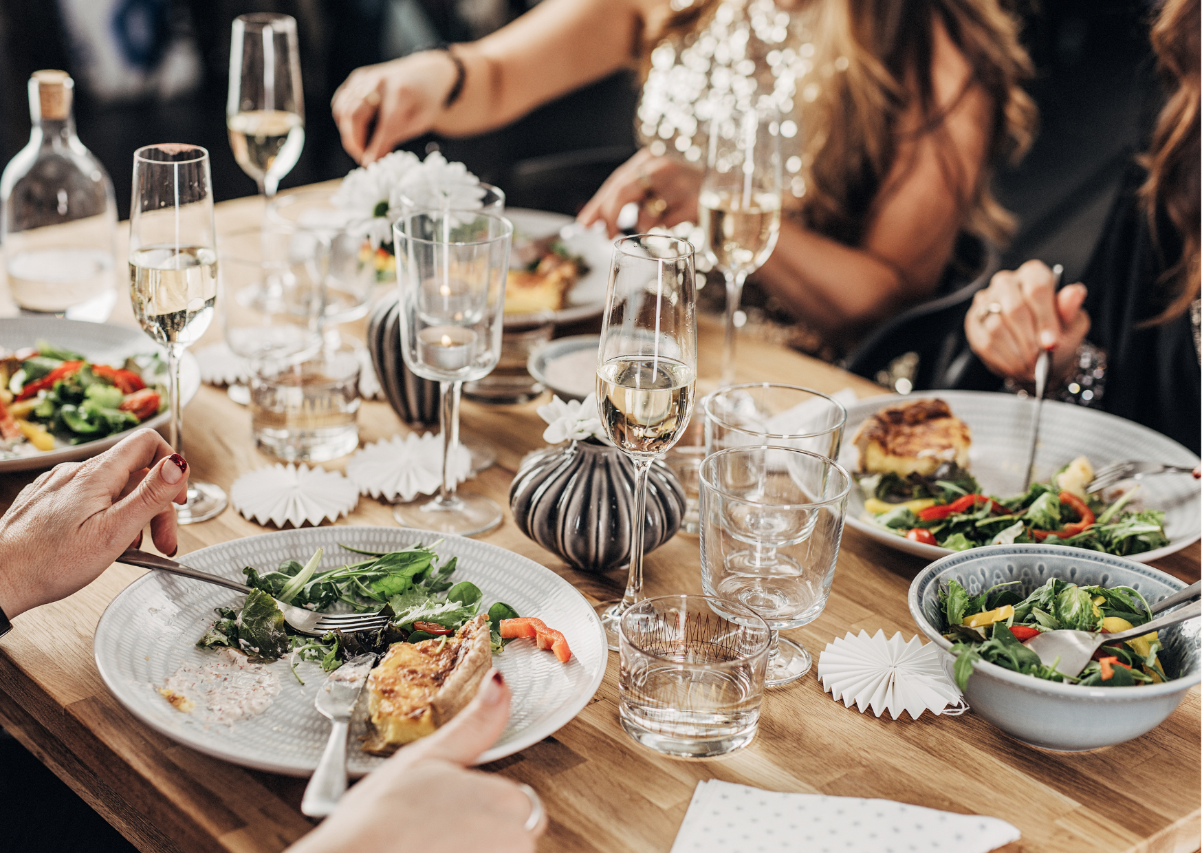 I Stopped Eating Dinner Before 7pm for 30 Days and Switched to the Spanish 9pm Schedule - Sleep Transformed 2 eating dinner 6