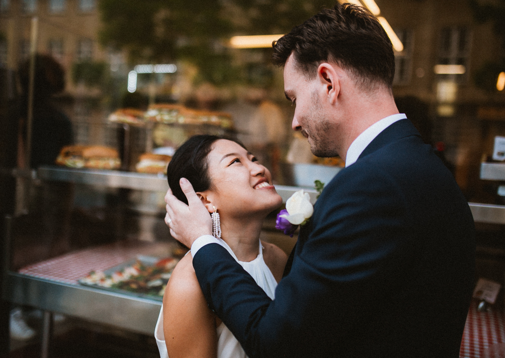 The 4 Reasons Single Americans Fail in Europe at Double the Rate of Couples 1 single Americans 4