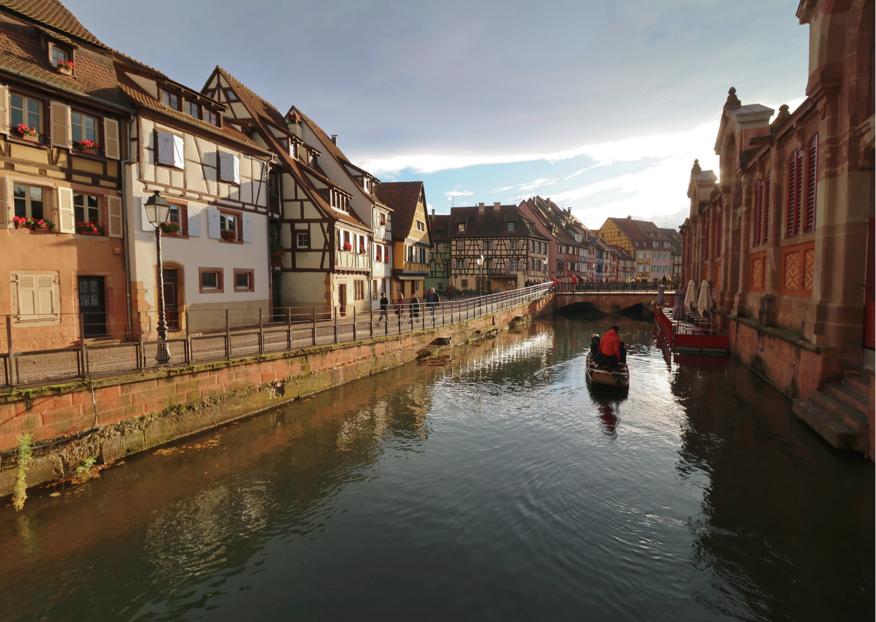 The American Couple Who Tried 3 European Countries And Now Back In Florida 4 American couple