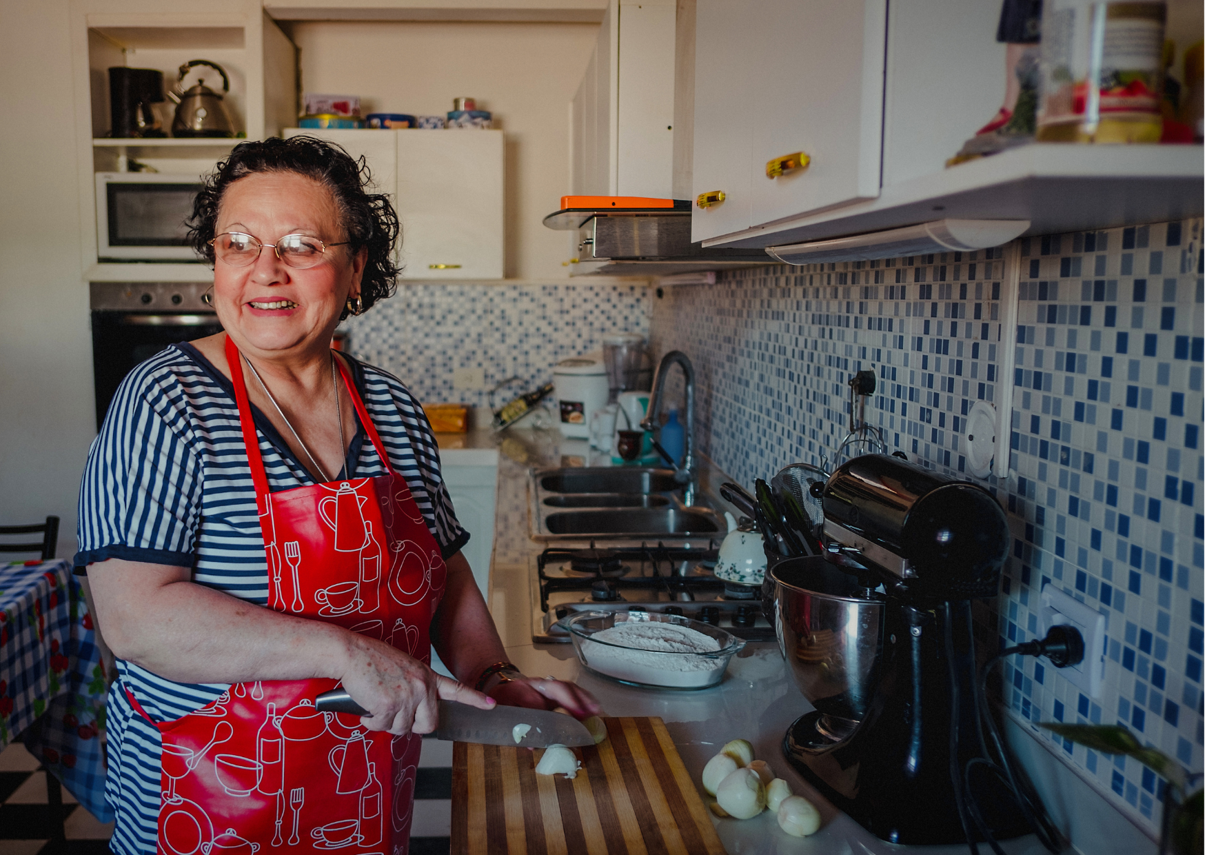 8 Kitchen Habits French Grandmothers Follow That American Nutritionists Now Recommend 1 French grandmother 6