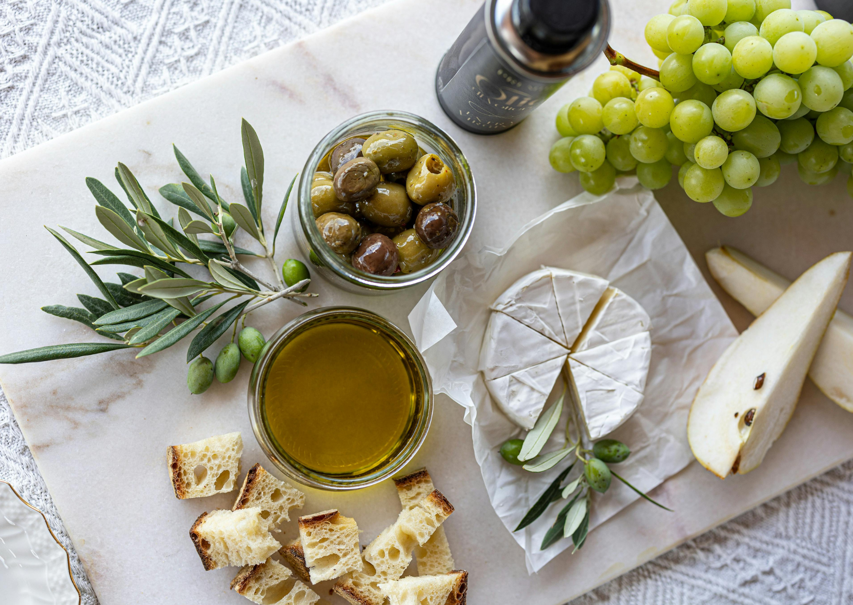 Greek olive oil 3