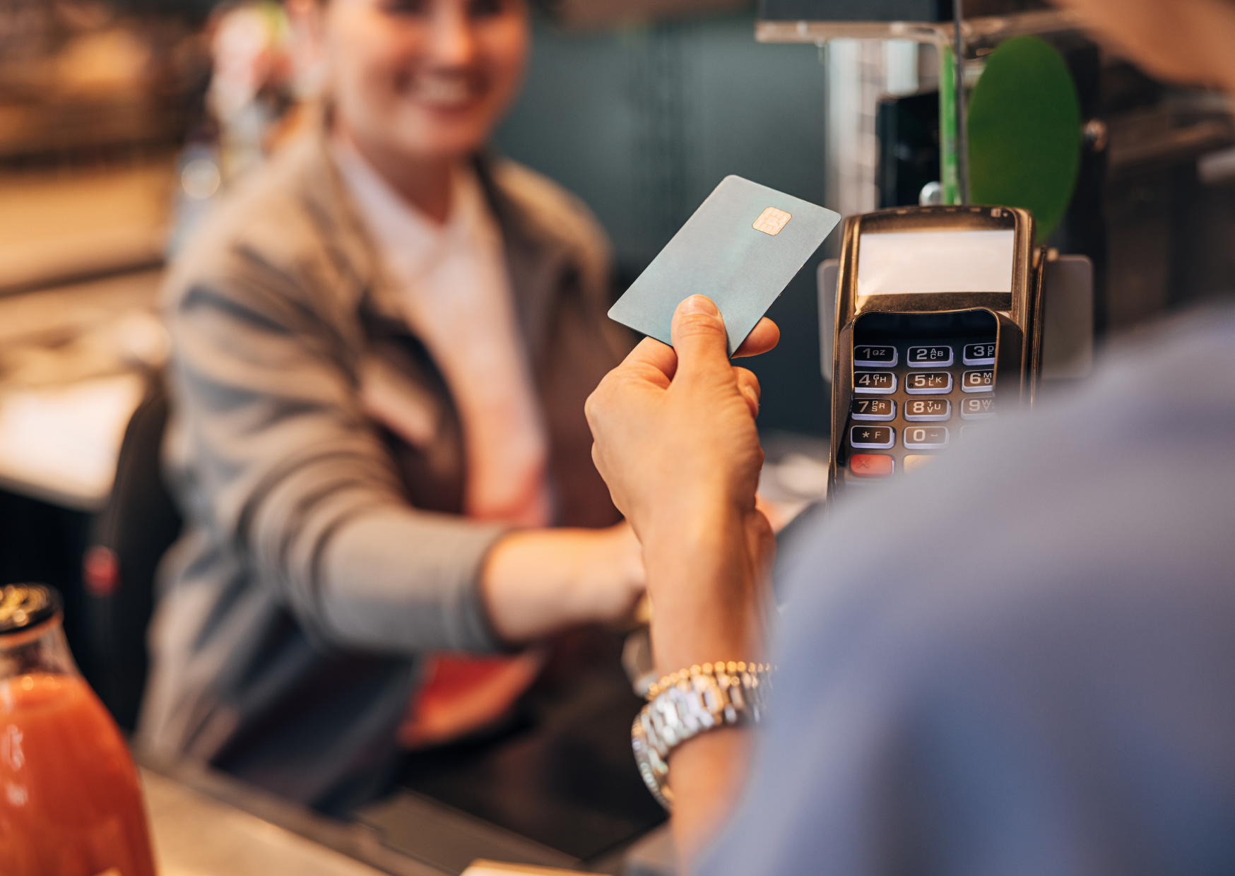 Credit Card Debt Hit $6,715 Per American: The European Number Confused Me 3 credit card 5